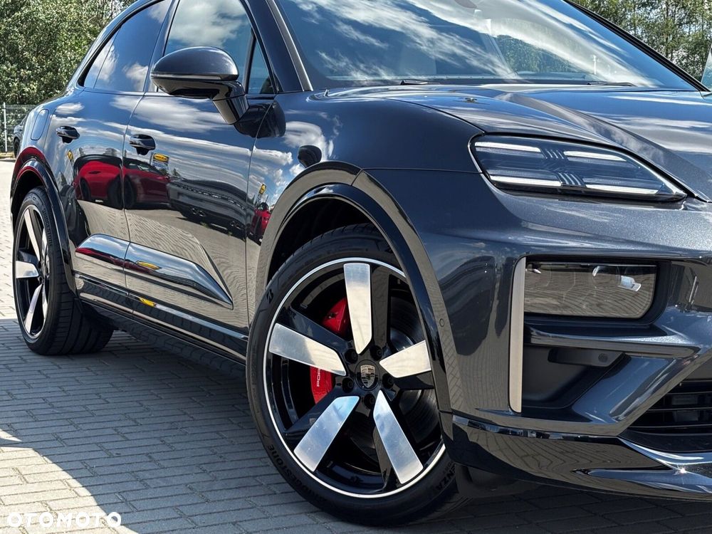 Porsche Macan - 11