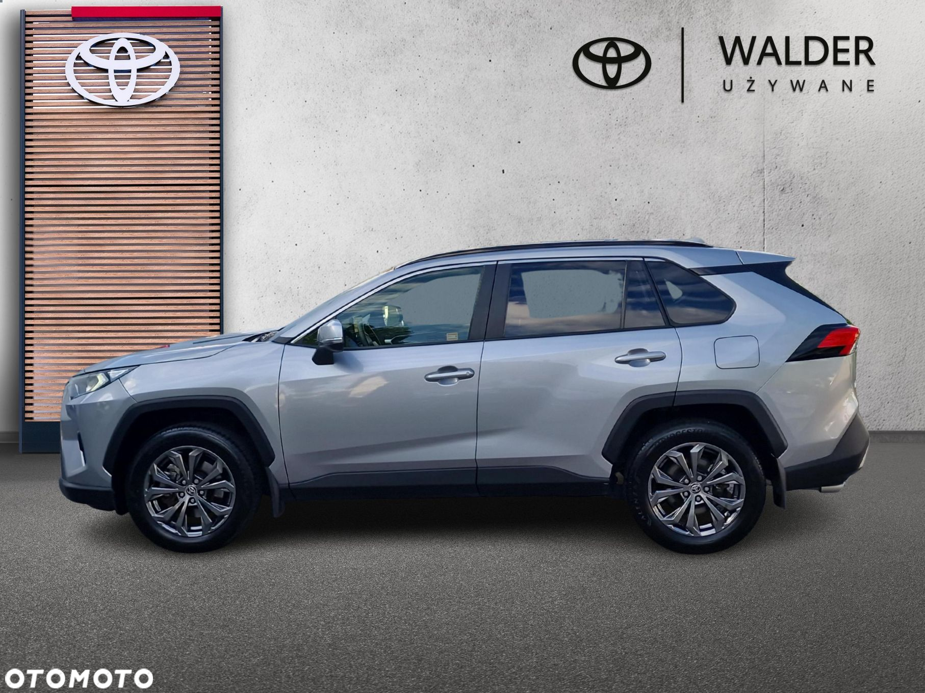 Toyota RAV4 - 6