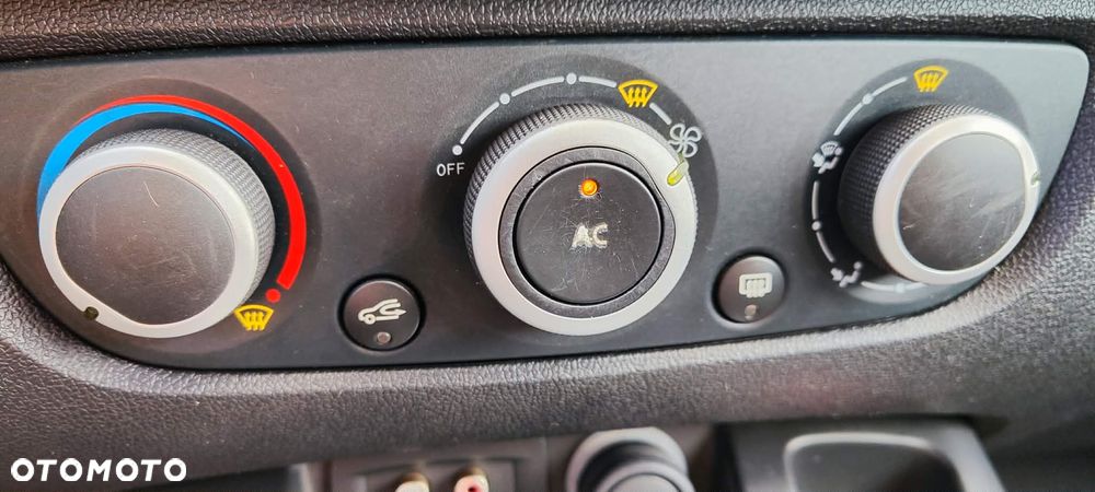 Renault Scenic - 24