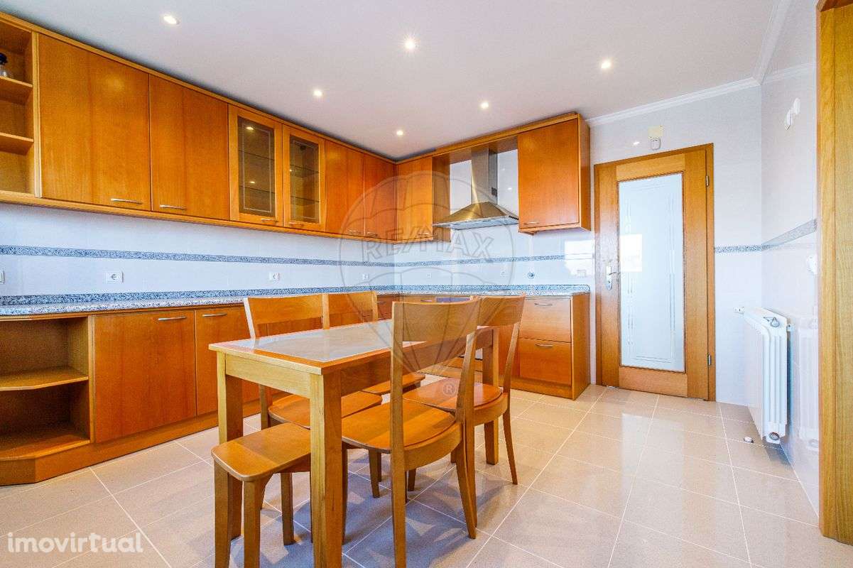 Moradia T4 para venda - Grande imagem: 3/50