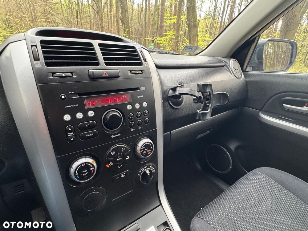 Suzuki Grand Vitara - 27