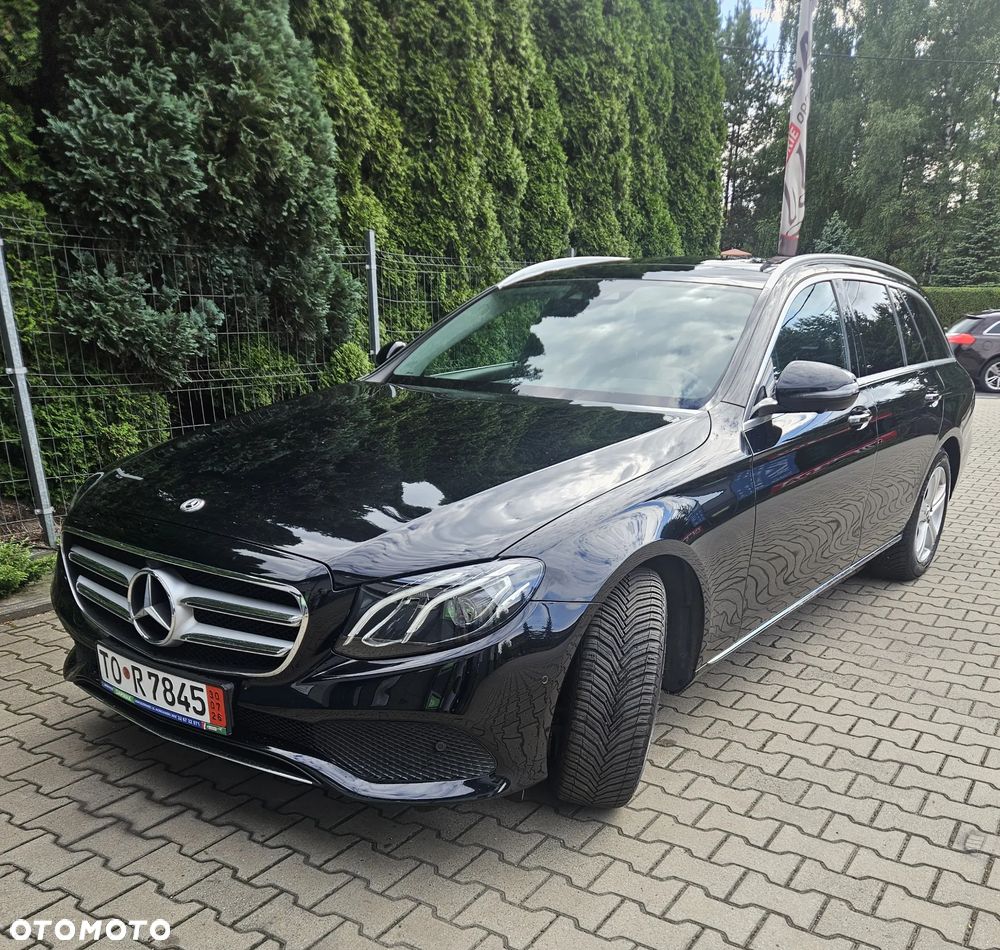 Mercedes-Benz Klasa E 200 4-Matic 9G-TRONIC - 3