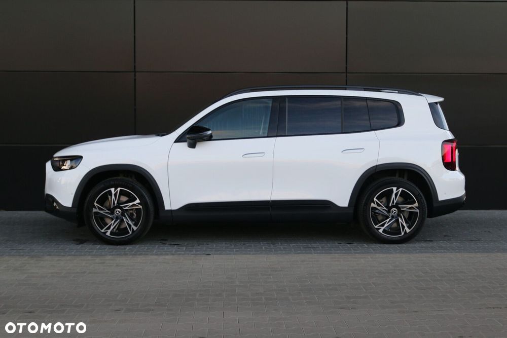 Mercedes-Benz GLB - 10