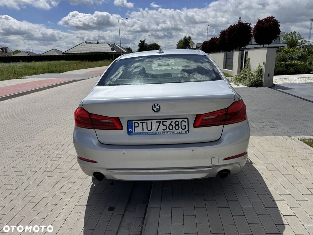 BMW Seria 5 520d Luxury Line - 6