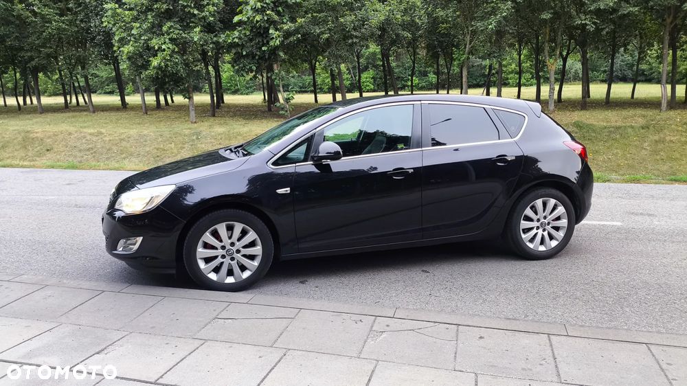 Opel Astra 1.6 Turbo Innovation - 2