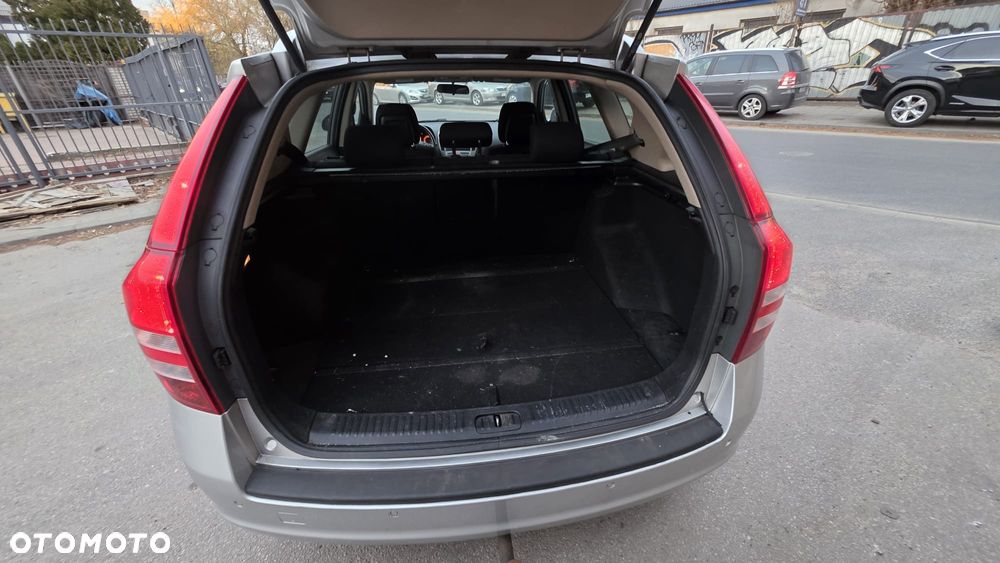 Kia Ceed 1.6 CRDi EX - 28