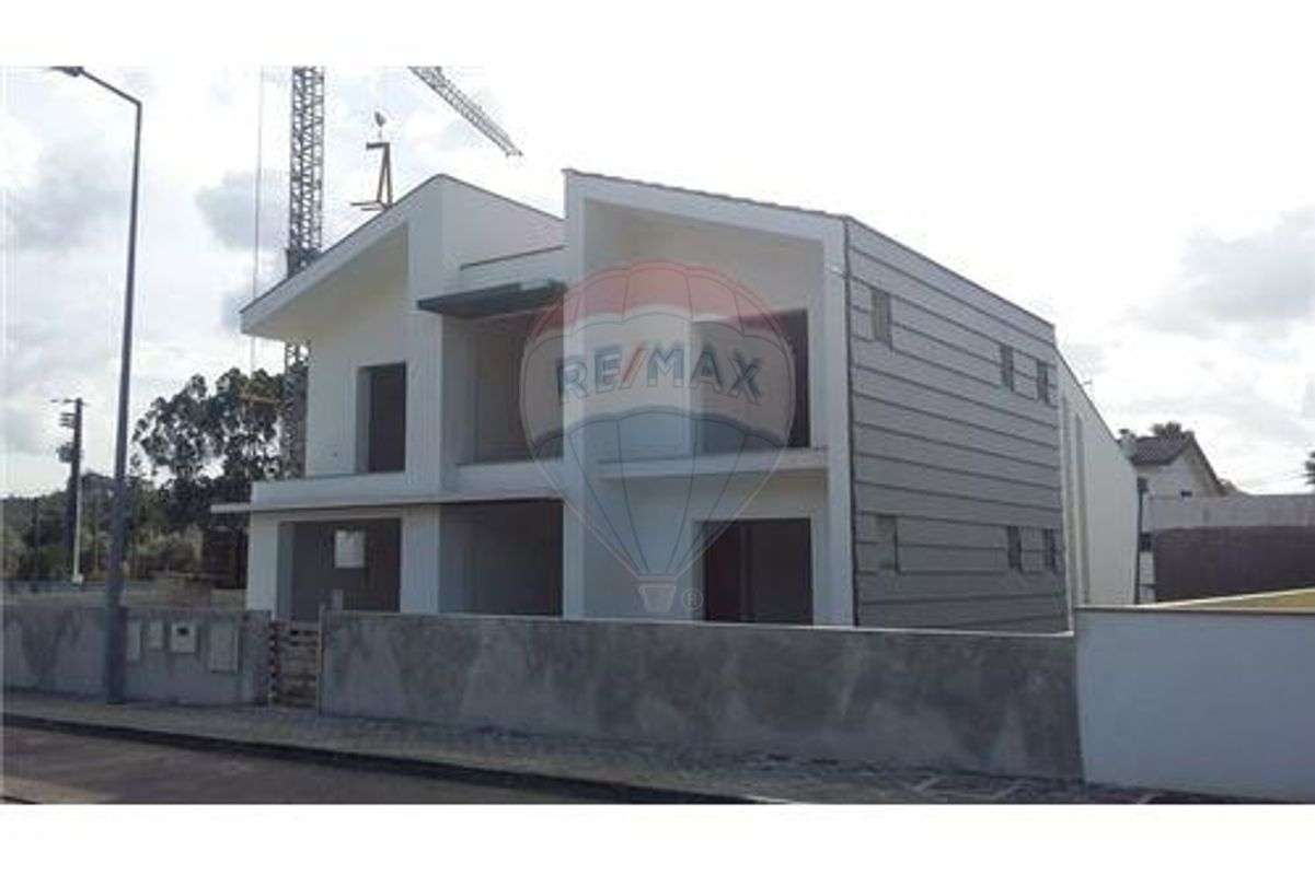 Lote de terreno na Curia - Grande imagem: 3/3