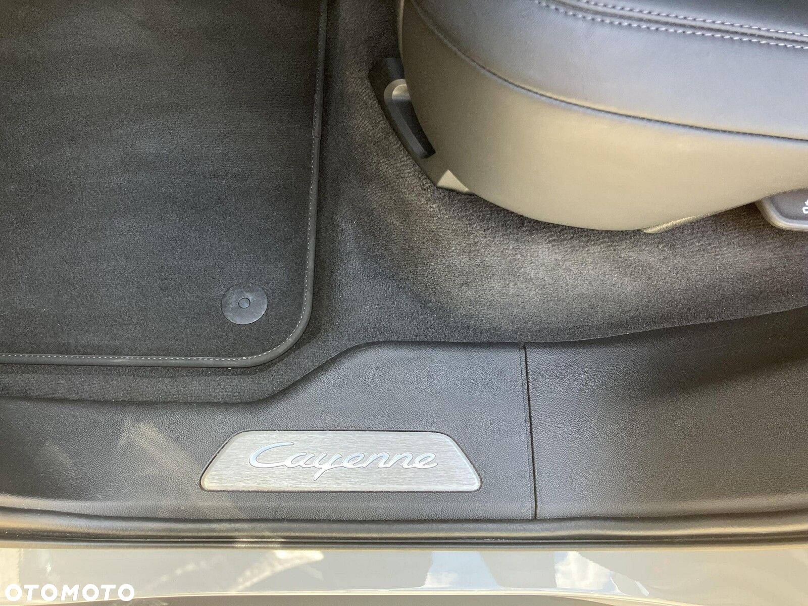Porsche Cayenne - 20