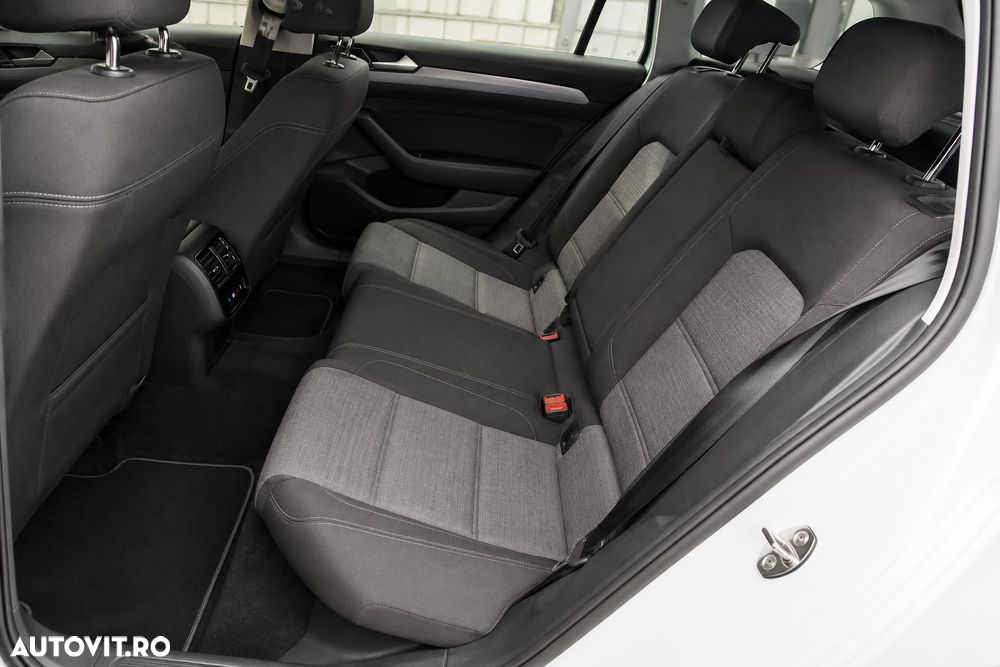Volkswagen Passat 2.0 TDI SCR Business - 4
