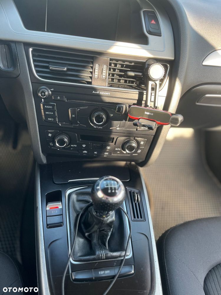 Audi A4 Limousine - 12