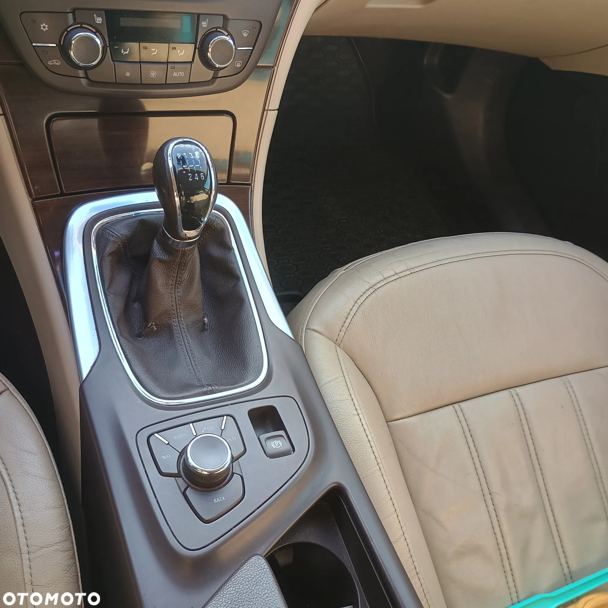 Opel Insignia 2.0 CDTI Cosmo - 11