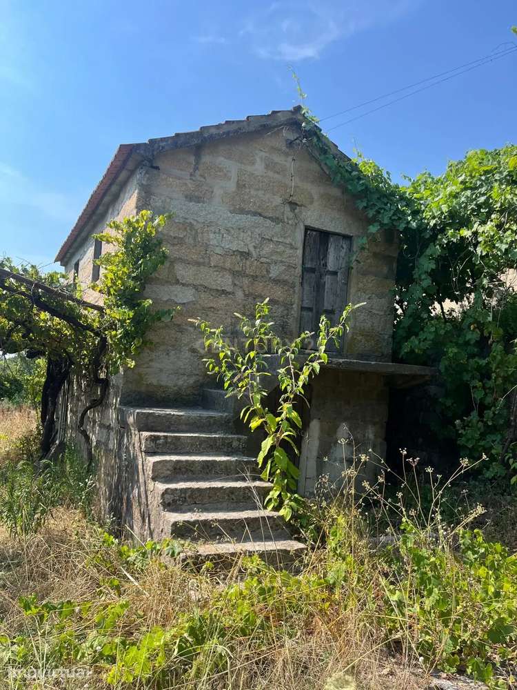 Oportunidade Única: Terreno com 8 300 m² em Padronelo, Amarante - Grande imagem: 4/7