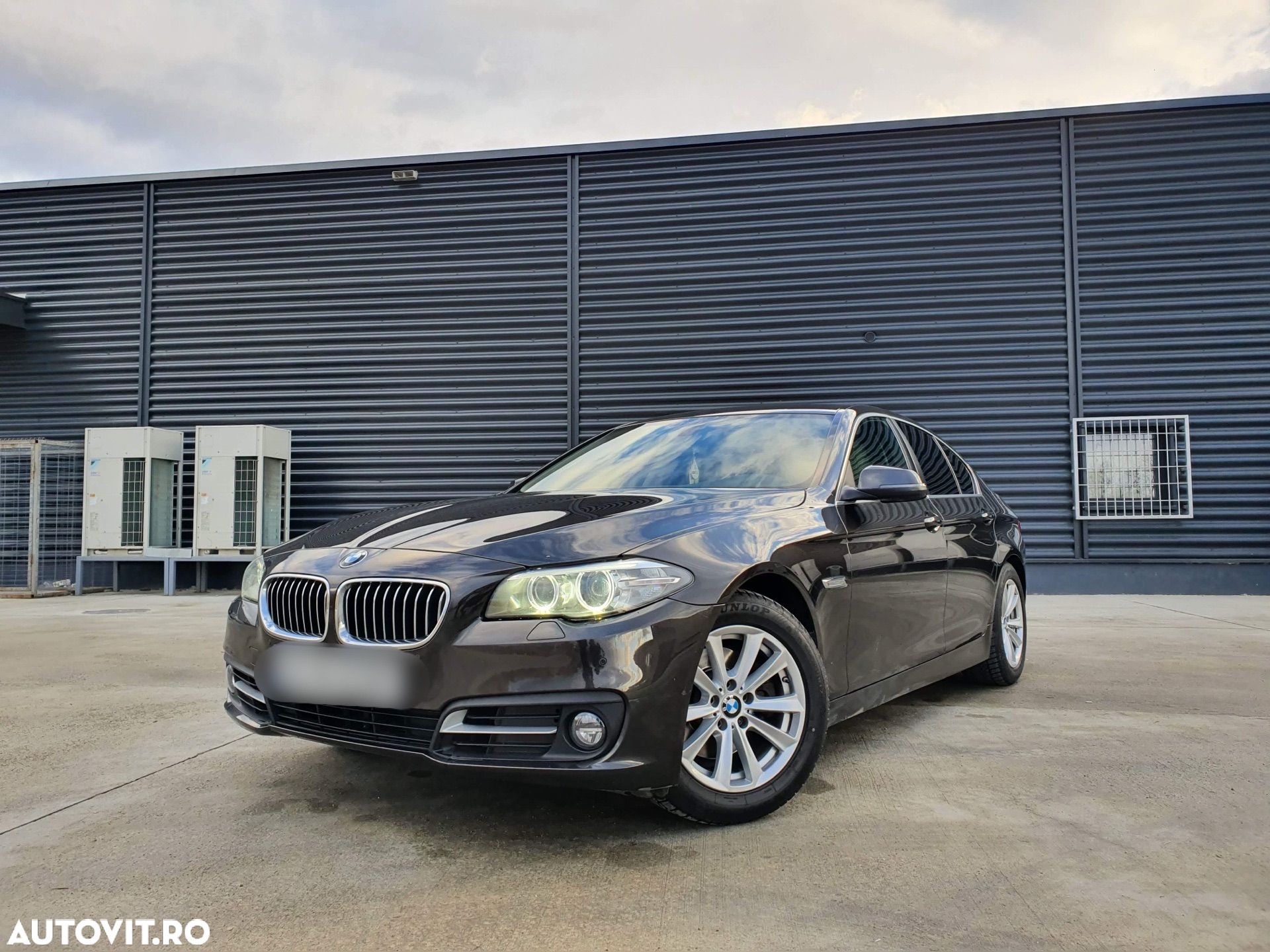 BMW Seria 5 520d xDrive AT - 1