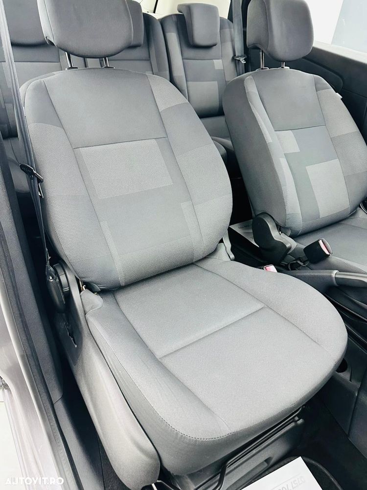 Renault Scenic 1.6 16V 110 Authentique - 23
