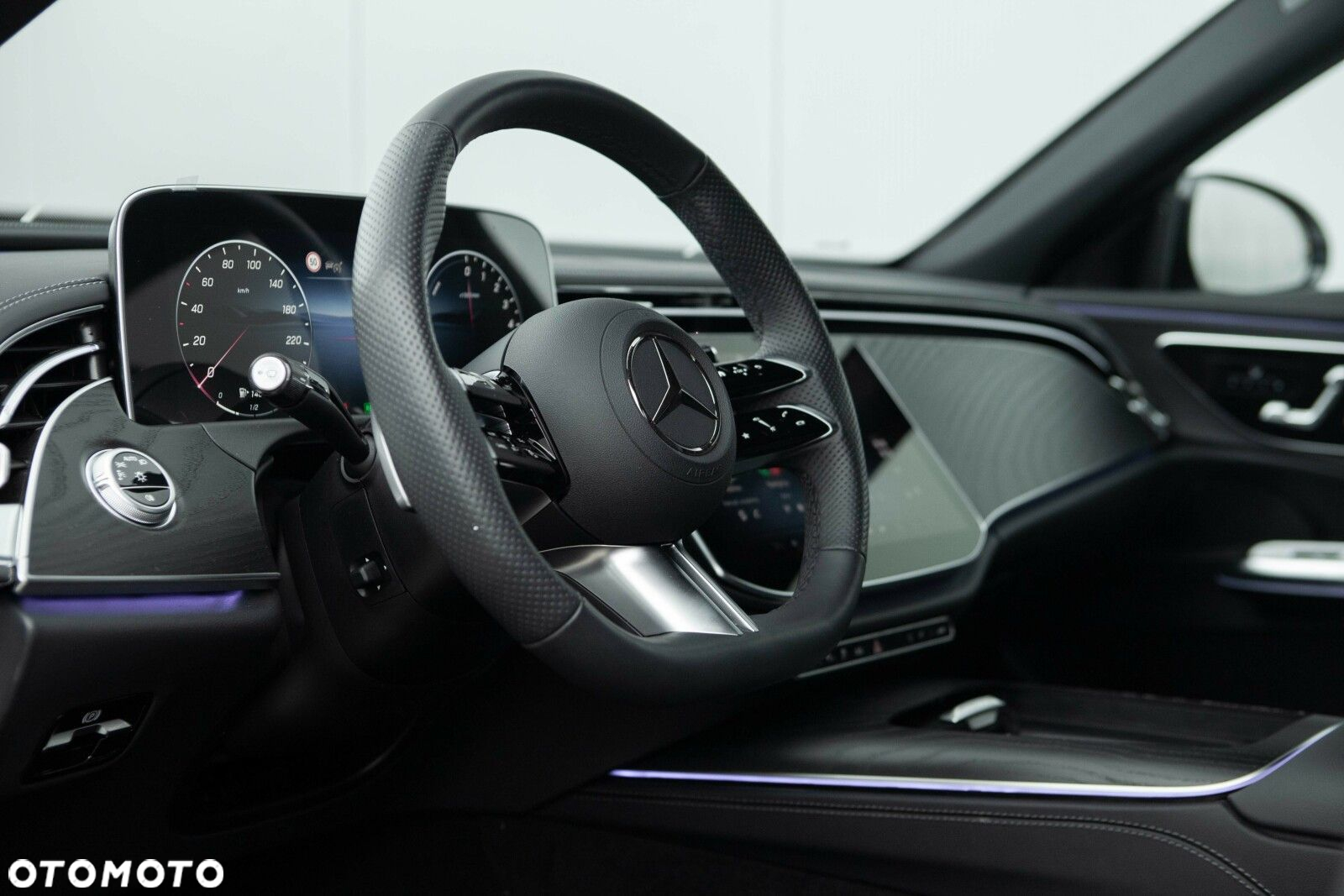 Mercedes-Benz Klasa E - 19
