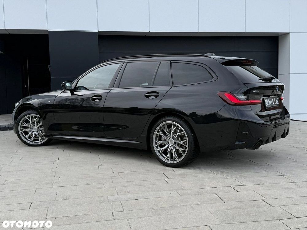 BMW Seria 3 330i xDrive M Sport sport - 3