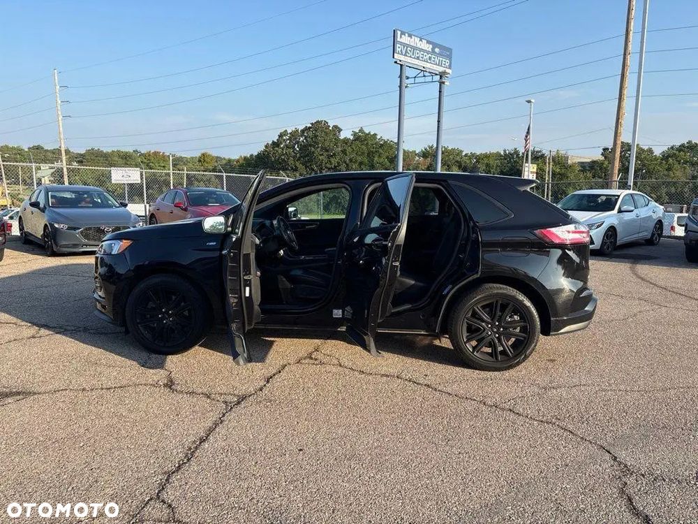 Ford Edge - 5