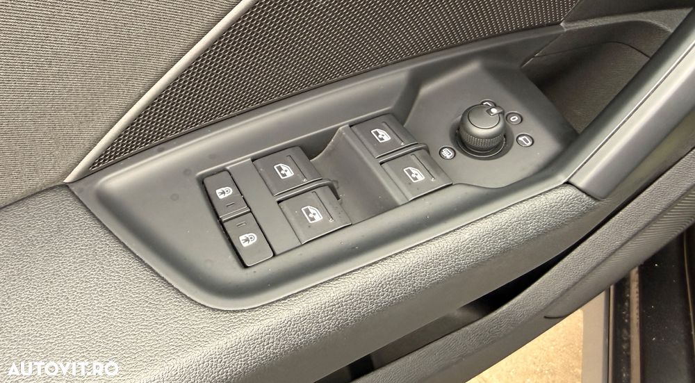 Audi A3 40 TFSIe Sportback S tronic S line - 32