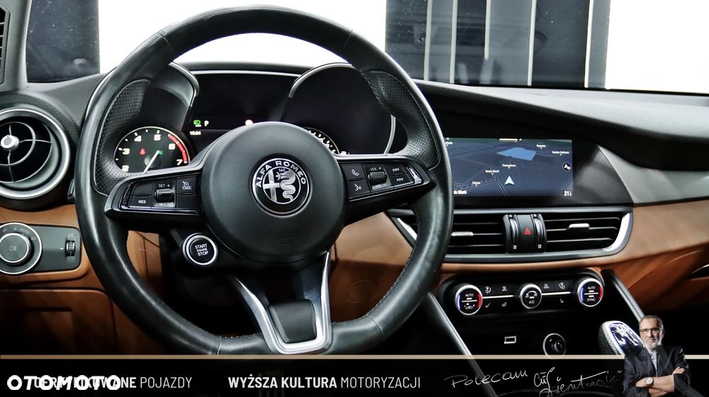 Alfa Romeo Giulia 2.0 Turbo Veloce Q4 - 18