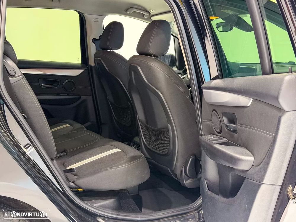 BMW 218 Gran Tourer d 7L Line Sport - 24