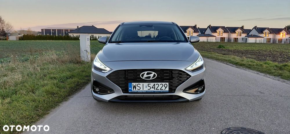 Hyundai i30 1.5 T-GDI 48V-Hybrid Advantage - 3
