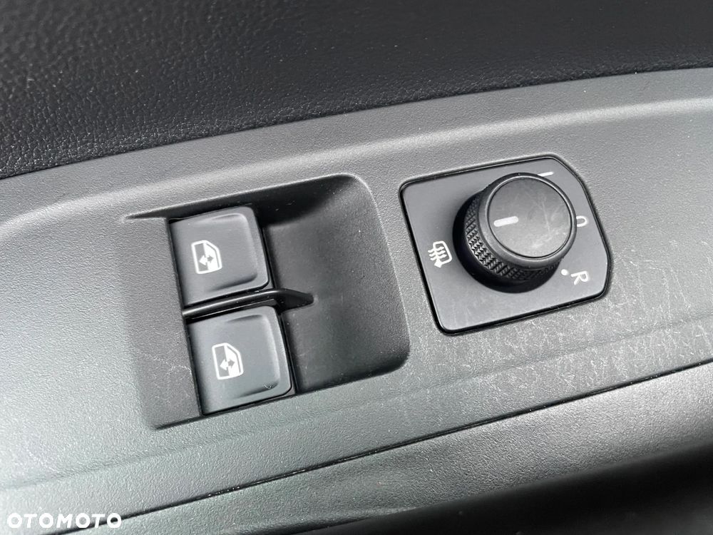 Skoda Fabia 1.0 Ambition - 34