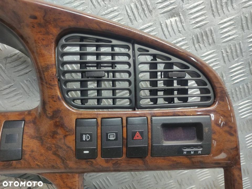 RAMKA KONSOLI ŚRODKOWEJ PANEL NAWIEWU SPECTRA I - 3