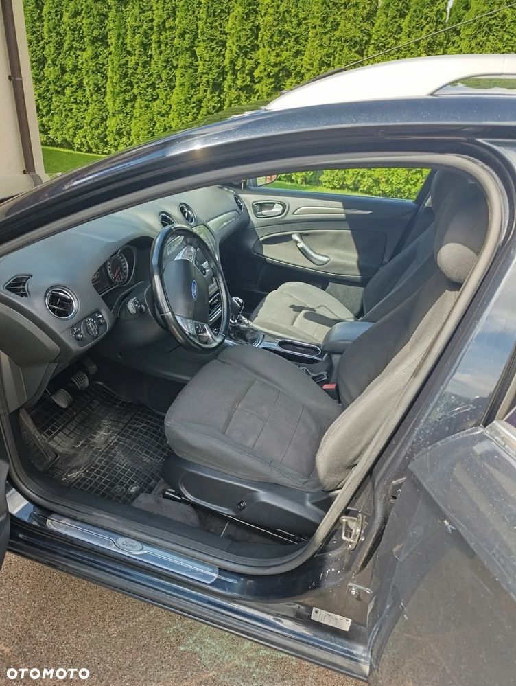 Ford Mondeo 2.0 TDCi Titanium - 19