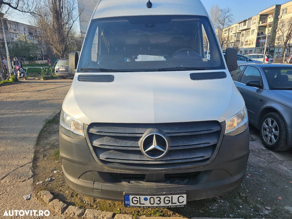 Mercedes-Benz Sprinter - 1