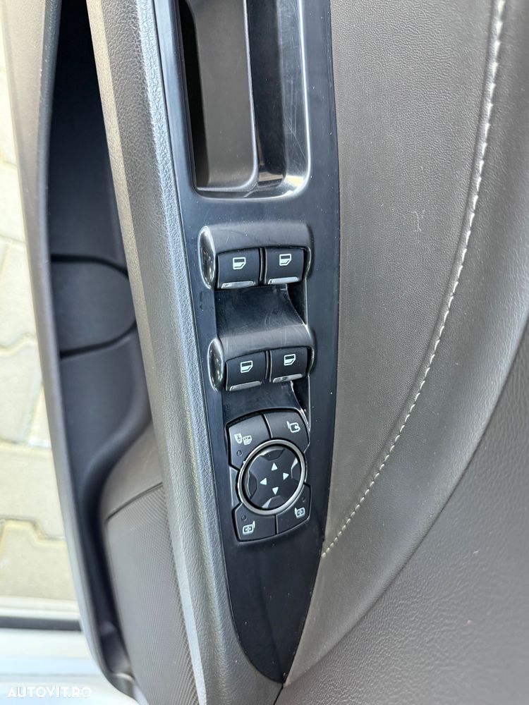 Ford Mondeo 2.0 TDCI Powershift AWD Titanium - 13