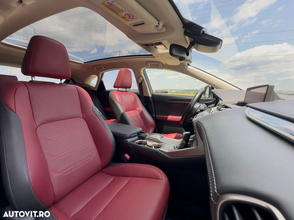 Lexus Seria NX 300h E-FOUR Luxury Line - 24