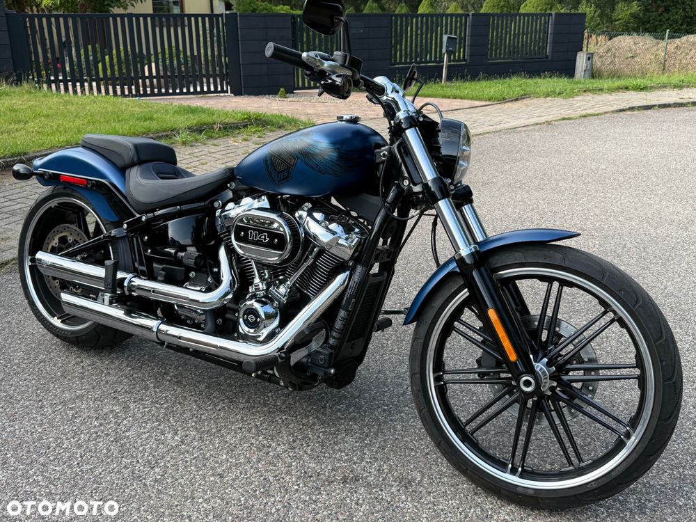 Harley-Davidson Softail Breakout - 15