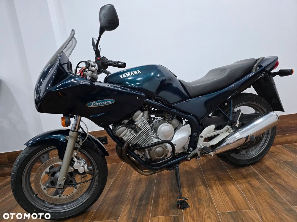 Yamaha XJ - 2