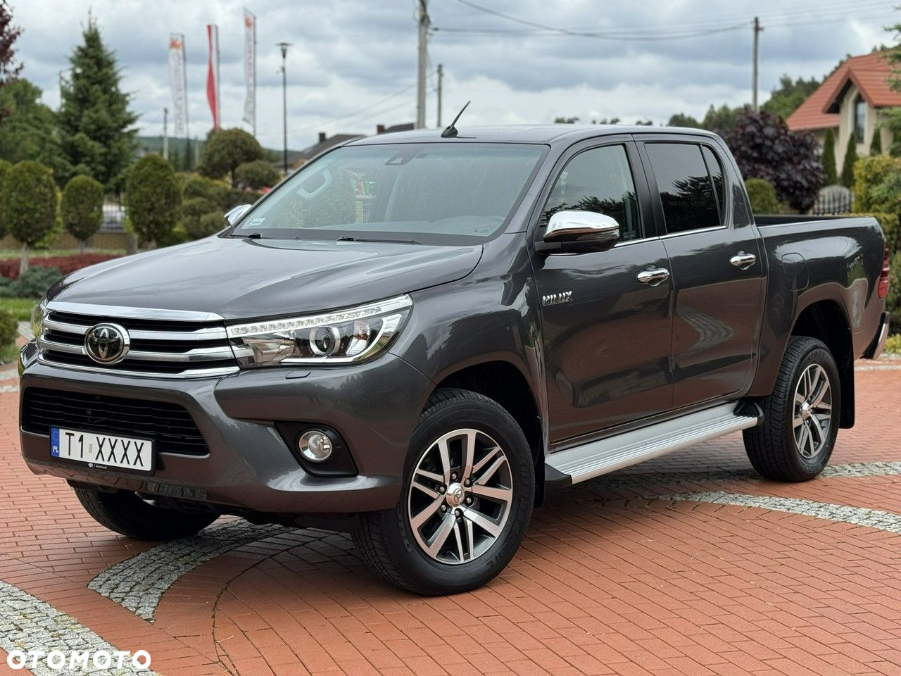 Toyota Hilux 2.4 D-4D Double Cab SR5 4x4 - 5