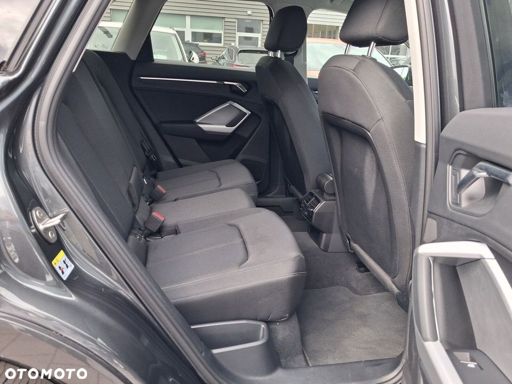 Audi Q3 - 13