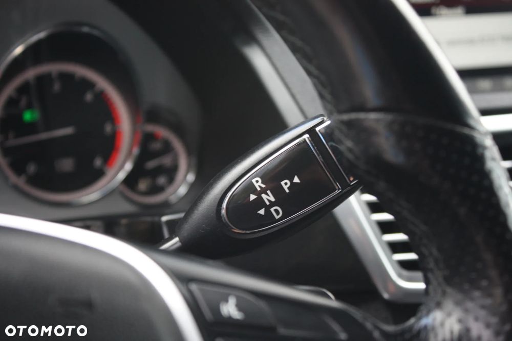 Mercedes-Benz Klasa E 220 CDI 7G-TRONIC Avantgarde - 21