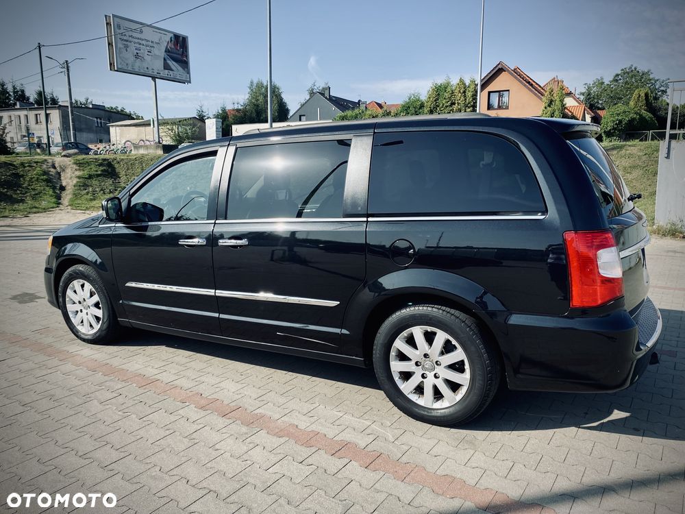 Chrysler Town & Country 3.6 Touring - 4