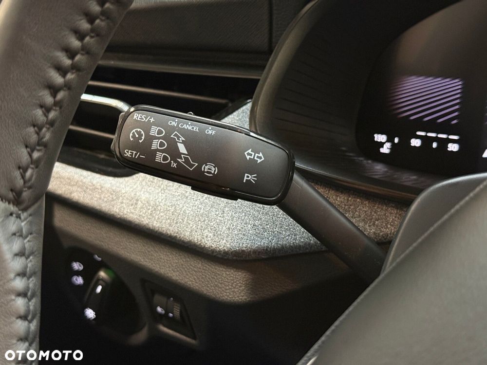 Skoda Scala 1.5 TSI Selection DSG - 32