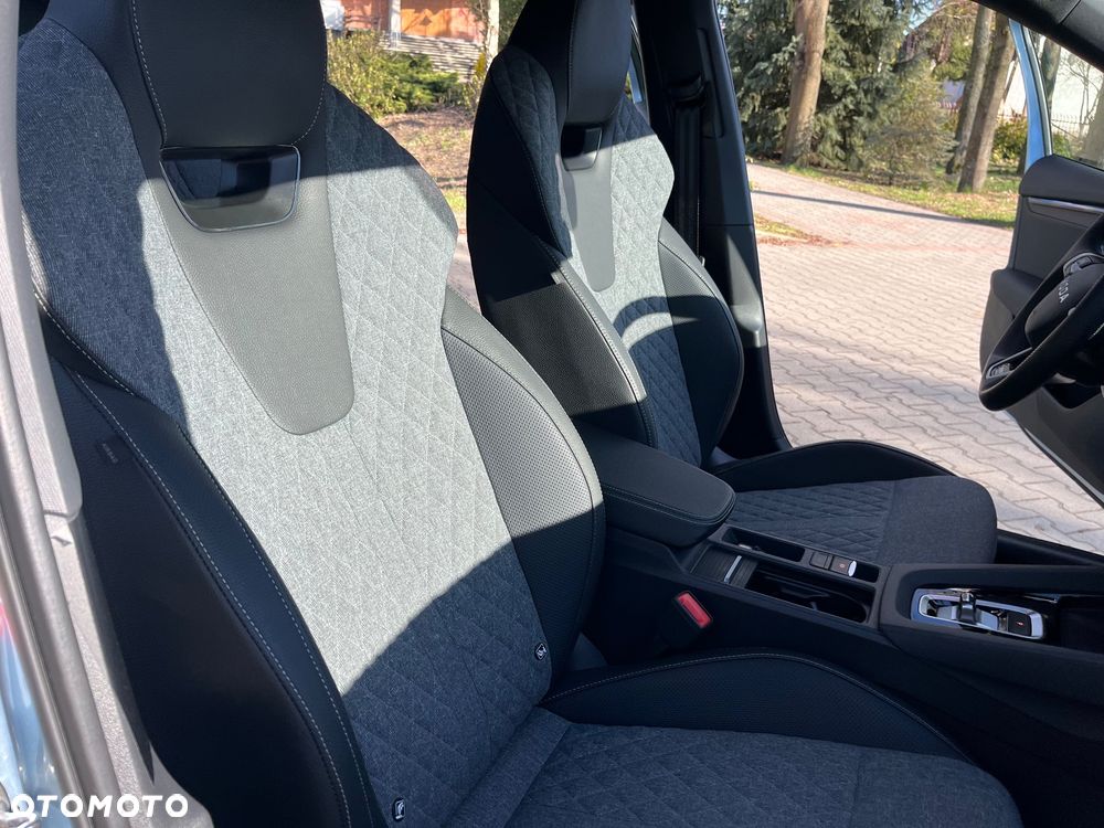 Skoda Octavia 2.0 TDI Sportline DSG - 23