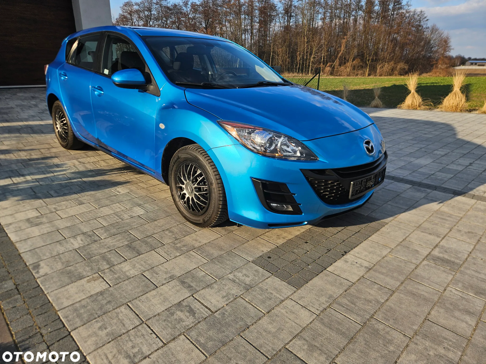 Mazda 3 1.6 Active + - 9