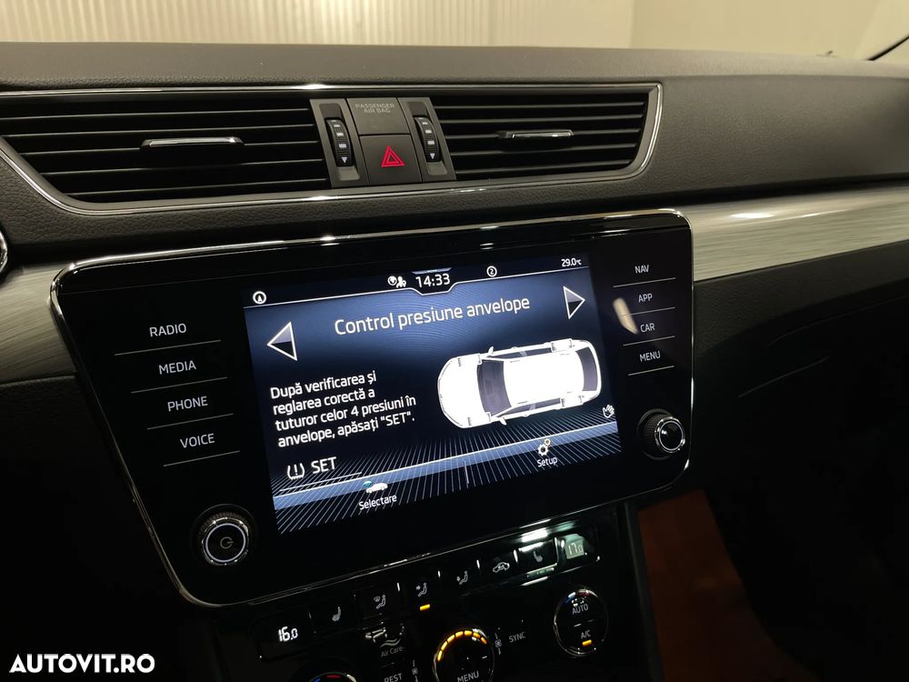 Skoda Superb 2.0 TDI DSG Ambition - 18