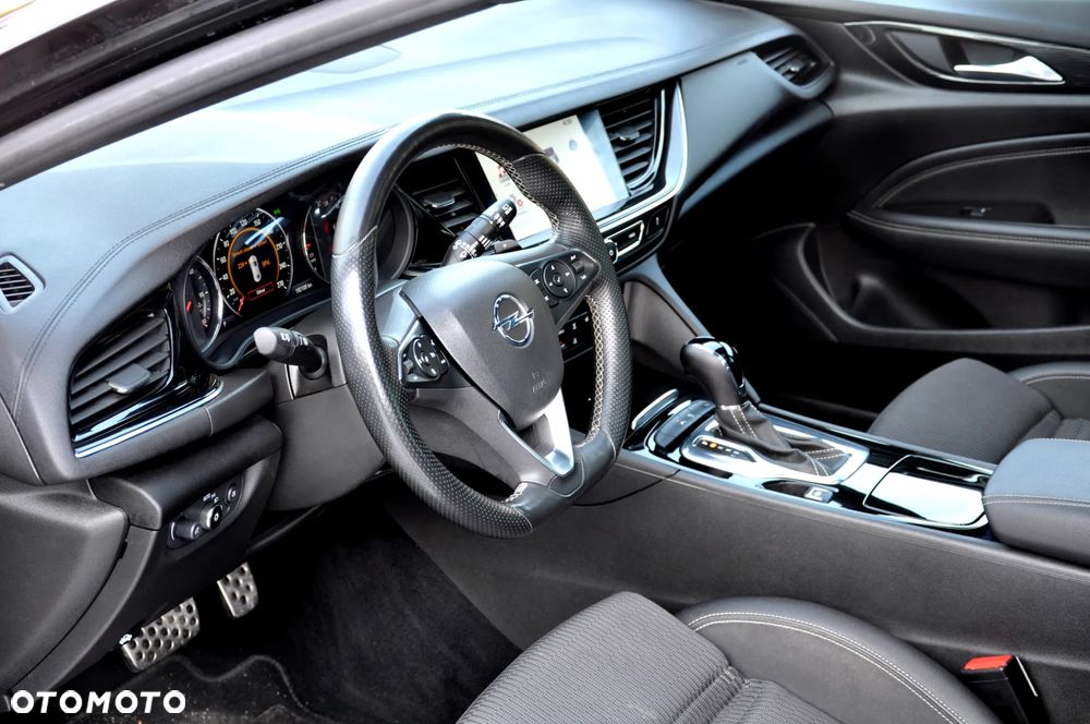 Opel Insignia 2.0 CDTI automatik Business Edition - 31