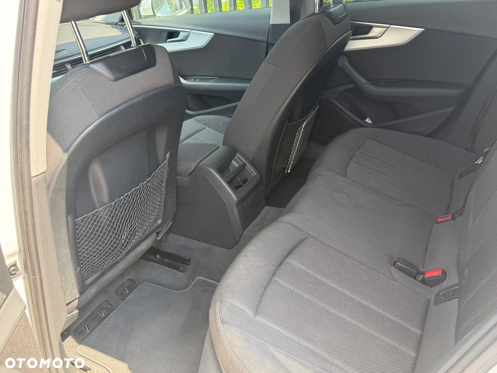 Audi A4 Avant 2.0 TDI S tronic - 8
