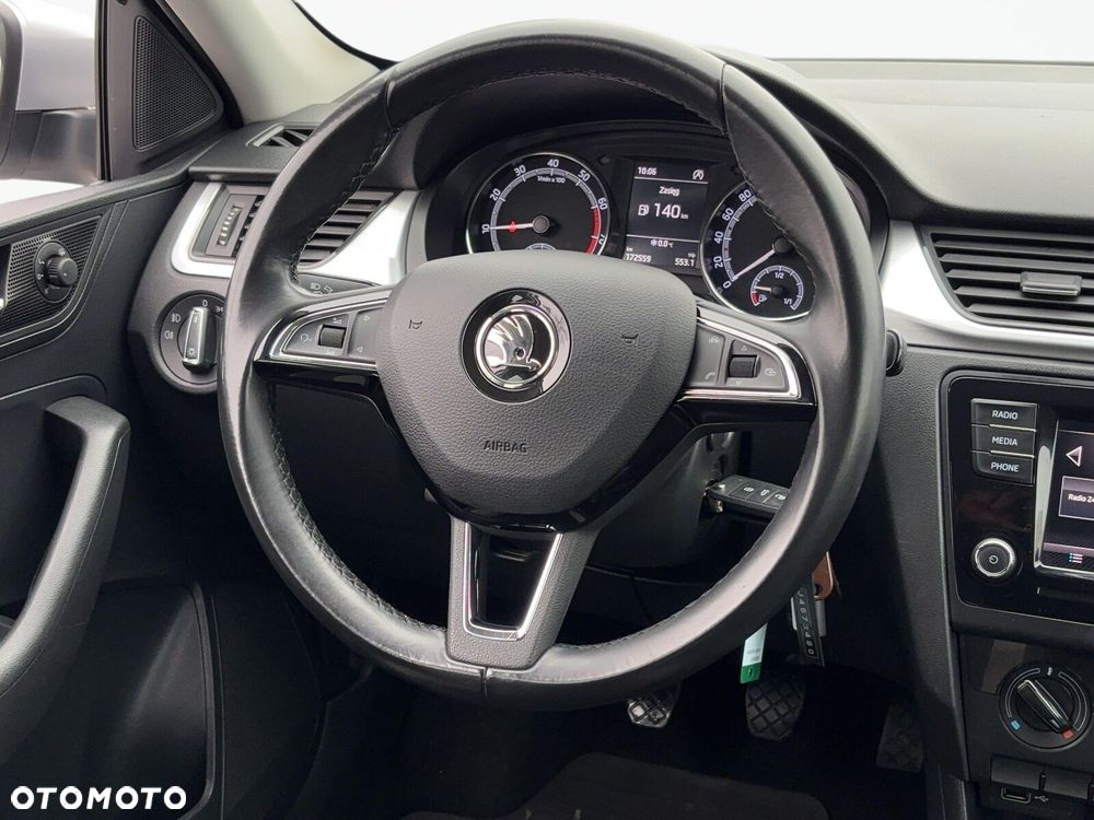 Skoda RAPID - 15