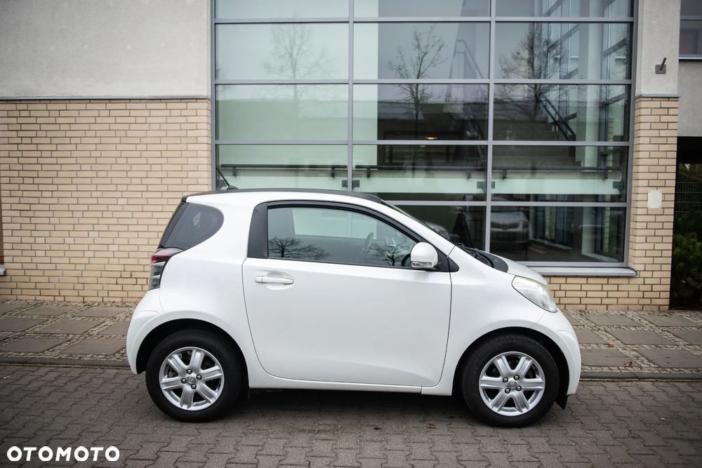 Toyota iQ 1.0 Sol - 11