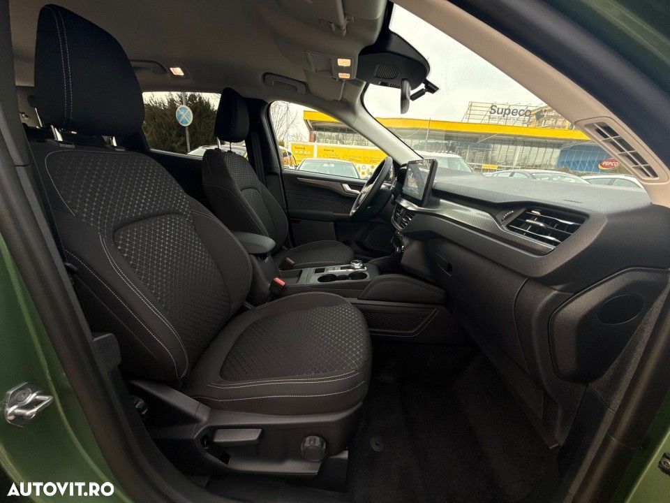 Ford Kuga - 11
