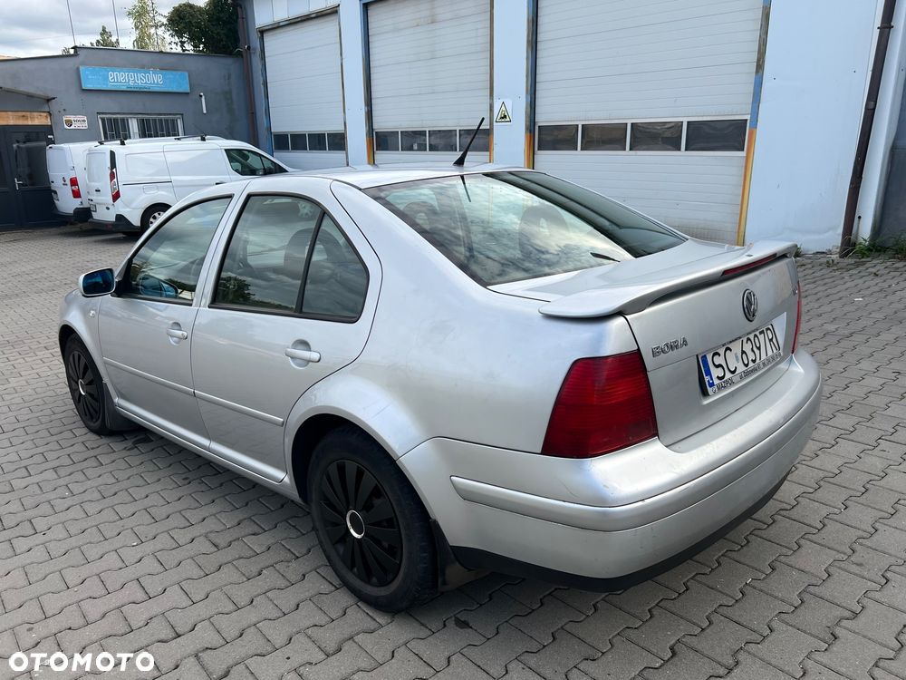 Volkswagen Bora - 11