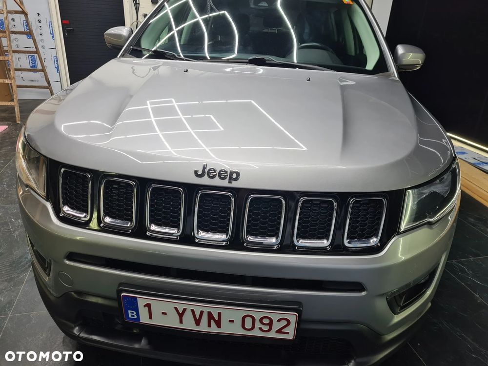 Jeep Compass 1.4 MultiAir Longitude - 26