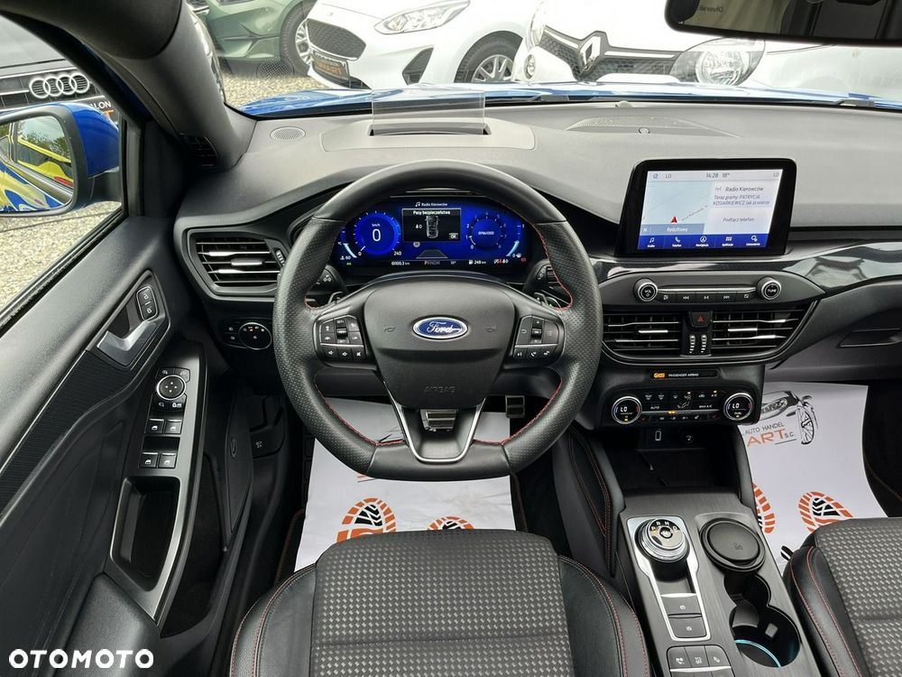 Ford Focus - 13
