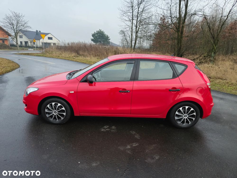 Hyundai i30 1.4 Classic + - 14